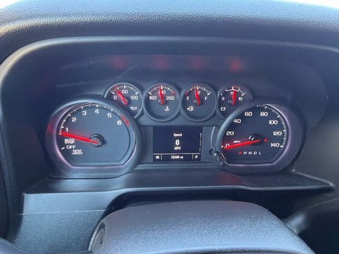 Used 2023 Chevrolet Silverado 1500 Custom image 8