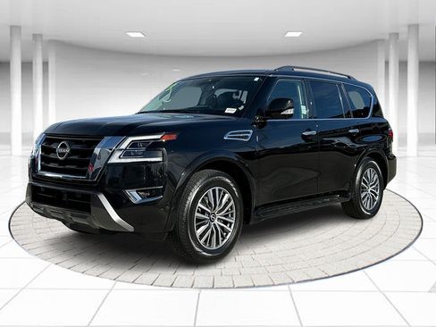Used 2023 Nissan Armada SL w/ Captain's Chairs Package image 1