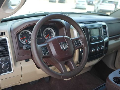 Used 2014 RAM 1500 Classic SLT image 2