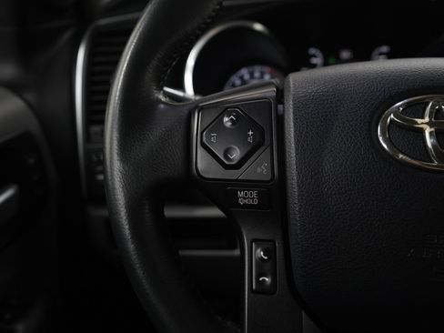Used 2018 Toyota Sequoia Limited AWD/4WD image 27