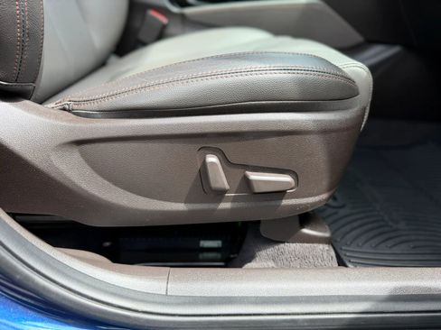 Used 2020 Hyundai Santa Fe SEL w/ Convenience + Premium Package AWD/4WD image 7