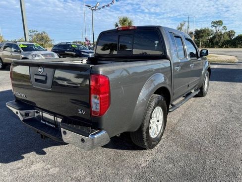 Used 2015 Nissan Frontier SV w/ SV Value Truck Package image 6