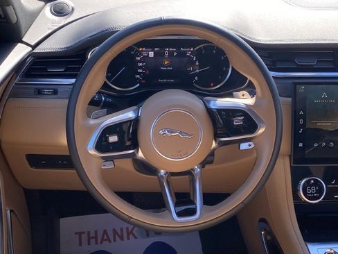 Used 2023 Jaguar F-PACE S image 37