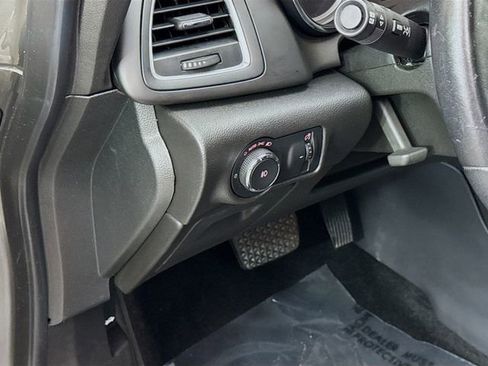 Used 2018 Buick Cascada Premium image 10