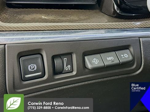 Used 2018 Cadillac XT5 Platinum w/ Driver Assist Package image 14