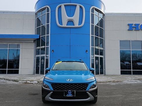 Used 2023 Hyundai Kona SEL image 2