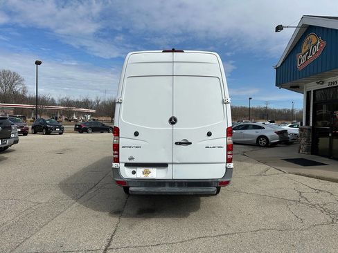 Used 2015 Mercedes-Benz Sprinter 3500 image 6