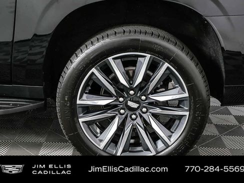 Used 2024 Cadillac Escalade ESV Sport image 41