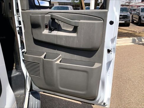 Used 2019 Chevrolet Express 3500 LT w/ LT Preferred Equipment Group RWD image 22