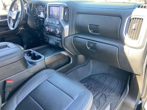 Used 2021 GMC Sierra 2500 SLT w/ SLT Premium Package image 24