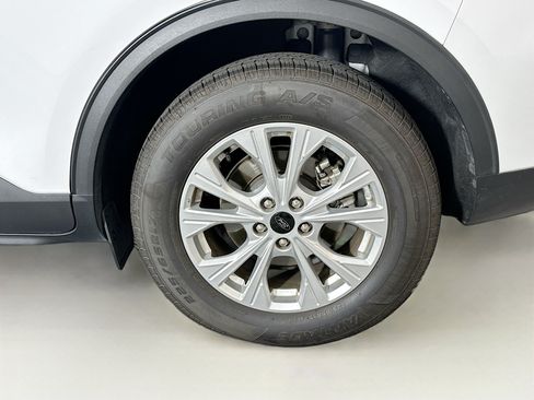 Used 2024 Ford Escape Active FWD image 11
