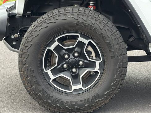 Used 2021 Jeep Gladiator Mojave image 25