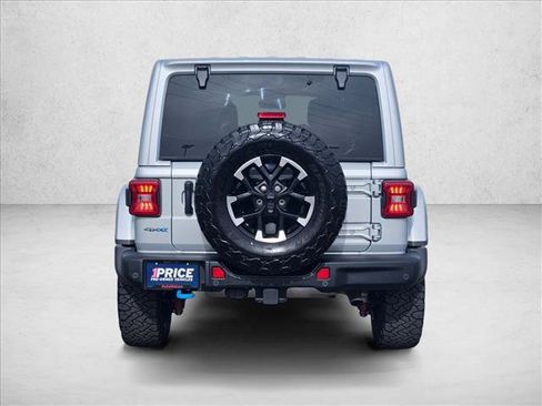 Used 2024 Jeep Wrangler Unlimited Rubicon 4xe AWD/4WD image 7