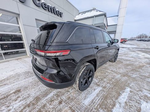 New 2026 Jeep Grand Cherokee Limited w/ Limited Altitude Package image 5
