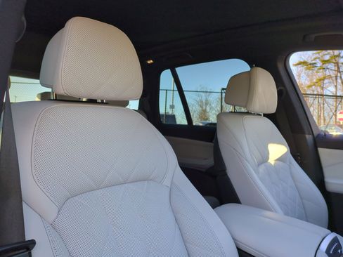 Certified 2023 BMW X5 xDrive40i w/ M Sport Package image 33