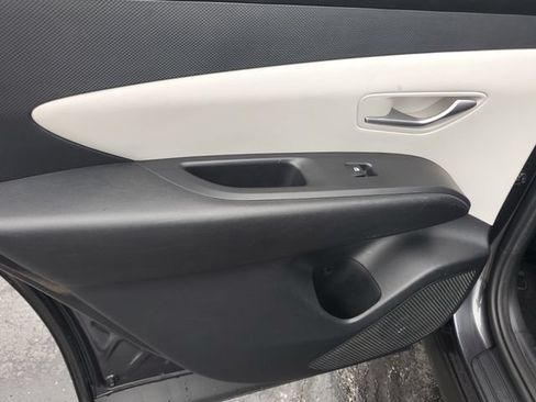 Used 2022 Hyundai Tucson SEL AWD/4WD image 16