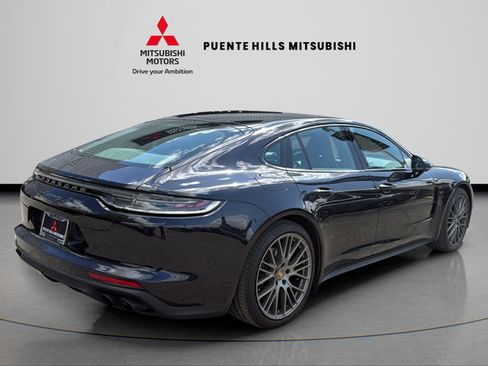 Used 2022 Porsche Panamera Platinum Edition w/ Sport Chrono Package RWD image 5