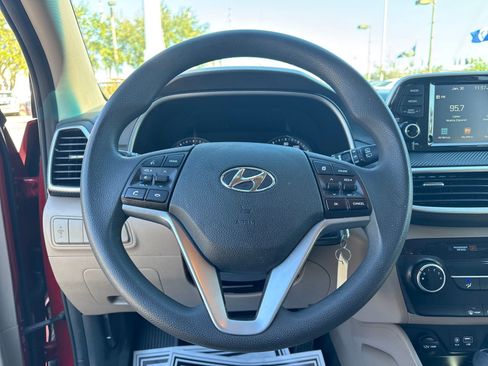 Used 2021 Hyundai Tucson SE image 15