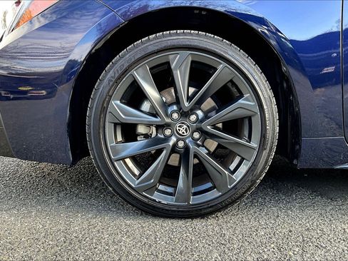Used 2025 Toyota Corolla SE image 9