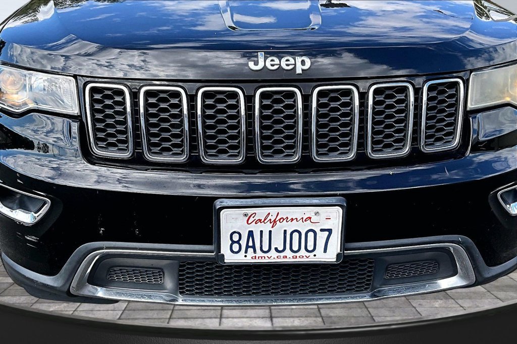 Used 2017 Jeep Grand Cherokee Limited w/ Trailer Tow Group IV RWD image 28