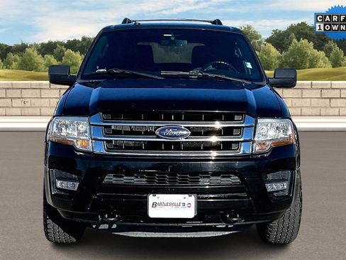 Used 2016 Ford Expedition EL XLT image 3