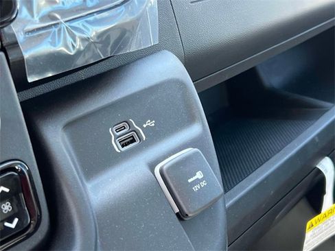 New 2024 RAM ProMaster 3500 w/ Delivery Van Package image 34