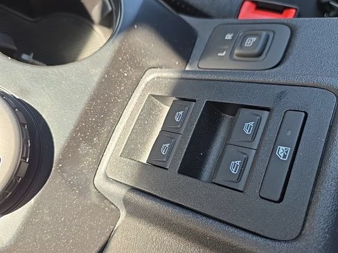New 2025 Ford Bronco 4-Door AWD/4WD image 39