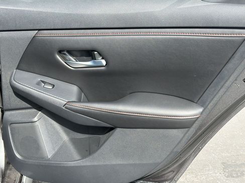 Used 2025 Nissan Sentra SR FWD image 21
