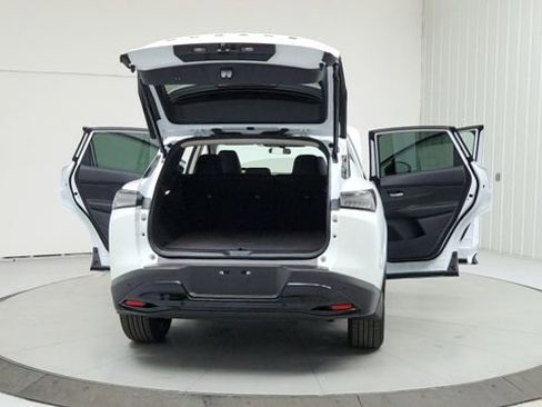 New 2025 Nissan Murano SV image 14