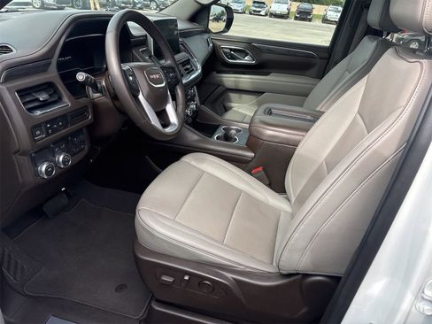 Used 2023 GMC Yukon SLT w/ Max Trailering Package RWD image 5