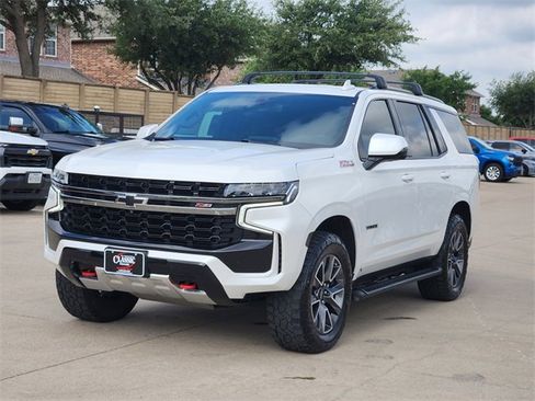 Used 2022 Chevrolet Tahoe Z71 w/ Luxury Package AWD/4WD image 12