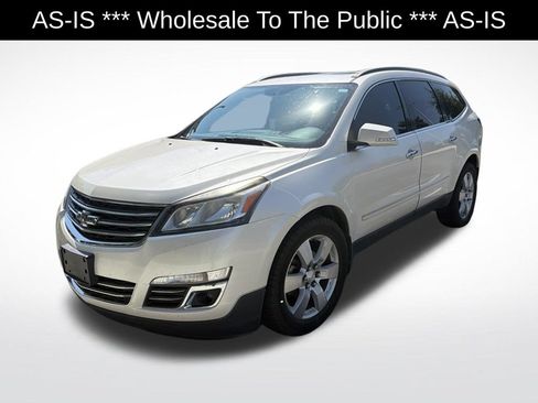 Used 2013 Chevrolet Traverse LTZ FWD image 3