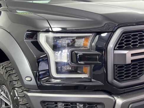 Certified 2018 Ford F150 Raptor w/ Equipment Group 802A Luxury image 7