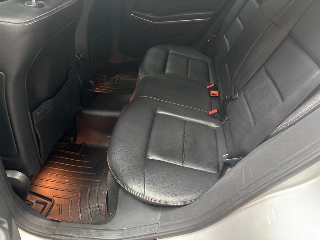 Used 2014 Mercedes-Benz E 350 4MATIC Wagon image 27