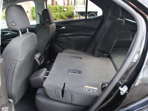 Used 2022 Chevrolet Equinox LT w/ Driver Convenience Package FWD image 35