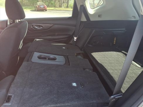 Used 2019 Nissan Rogue S w/ Special Edition Package image 23