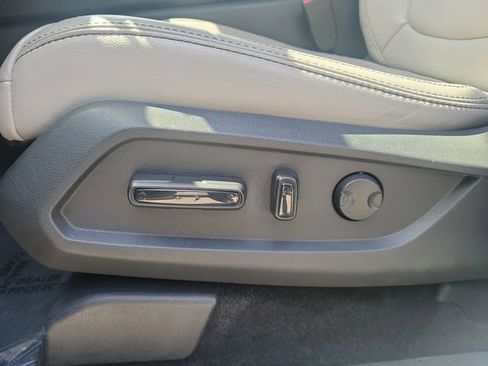 Used 2024 Honda Pilot EX-L image 19