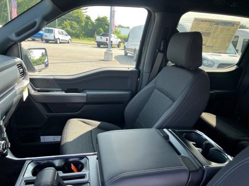 New 2025 Ford F150 XLT w/ Equipment Group 302A MID image 9