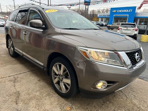 Used 2014 Nissan Pathfinder Platinum w/ Platinum Premium Package image 10