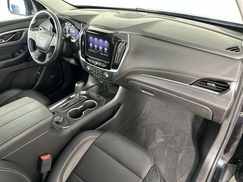 Used 2020 Chevrolet Traverse LT w/ LT Premium Package AWD/4WD image 30