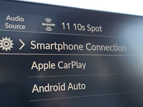 Used 2025 Honda Pilot Touring image 5