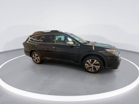 Used 2022 Subaru Outback Touring XT AWD/4WD image 9