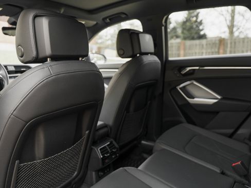 Certified 2025 Audi Q3 2.0T Premium w/ Convenience Package image 24