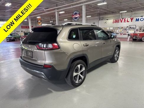 Used 2020 Jeep Cherokee Limited AWD/4WD image 5