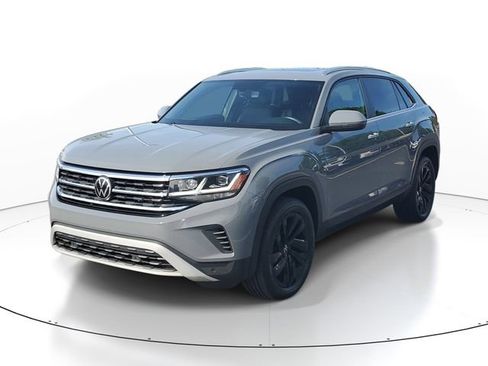 Used 2023 Volkswagen Atlas Cross Sport SE w/ Panoramic Sunroof Package AWD/4WD image 2