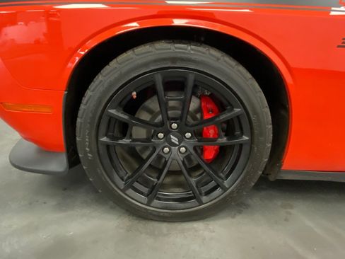 Used 2021 Dodge Challenger R/T Scat Pack w/ T/A Package image 19