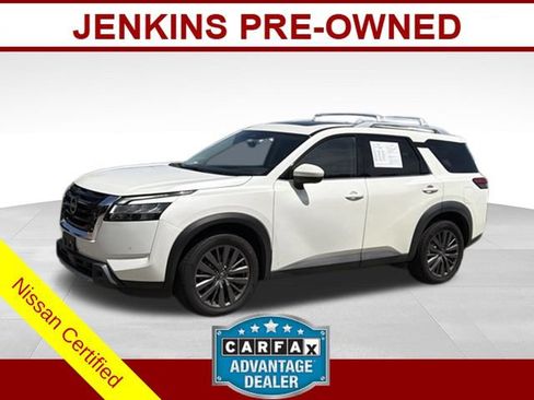 Certified 2023 Nissan Pathfinder SL w/ SL Premium Package AWD/4WD image 1