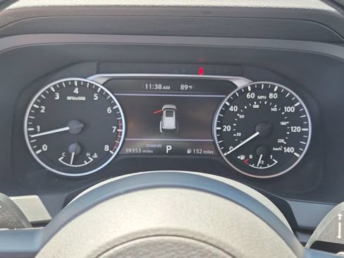 Used 2024 Nissan Pathfinder S FWD image 13