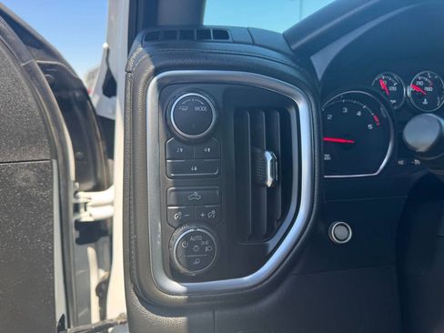 Used 2022 Chevrolet Silverado 2500 LT w/ Fleet Comfort Package AWD/4WD image 16