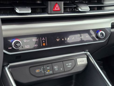 New 2026 Kia Carnival SX FWD image 25